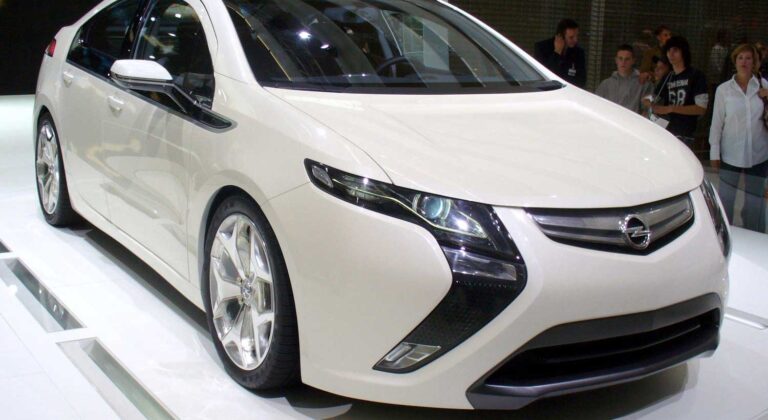 future of electric cars opel ampera