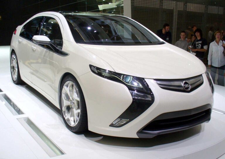 future of electric cars opel ampera